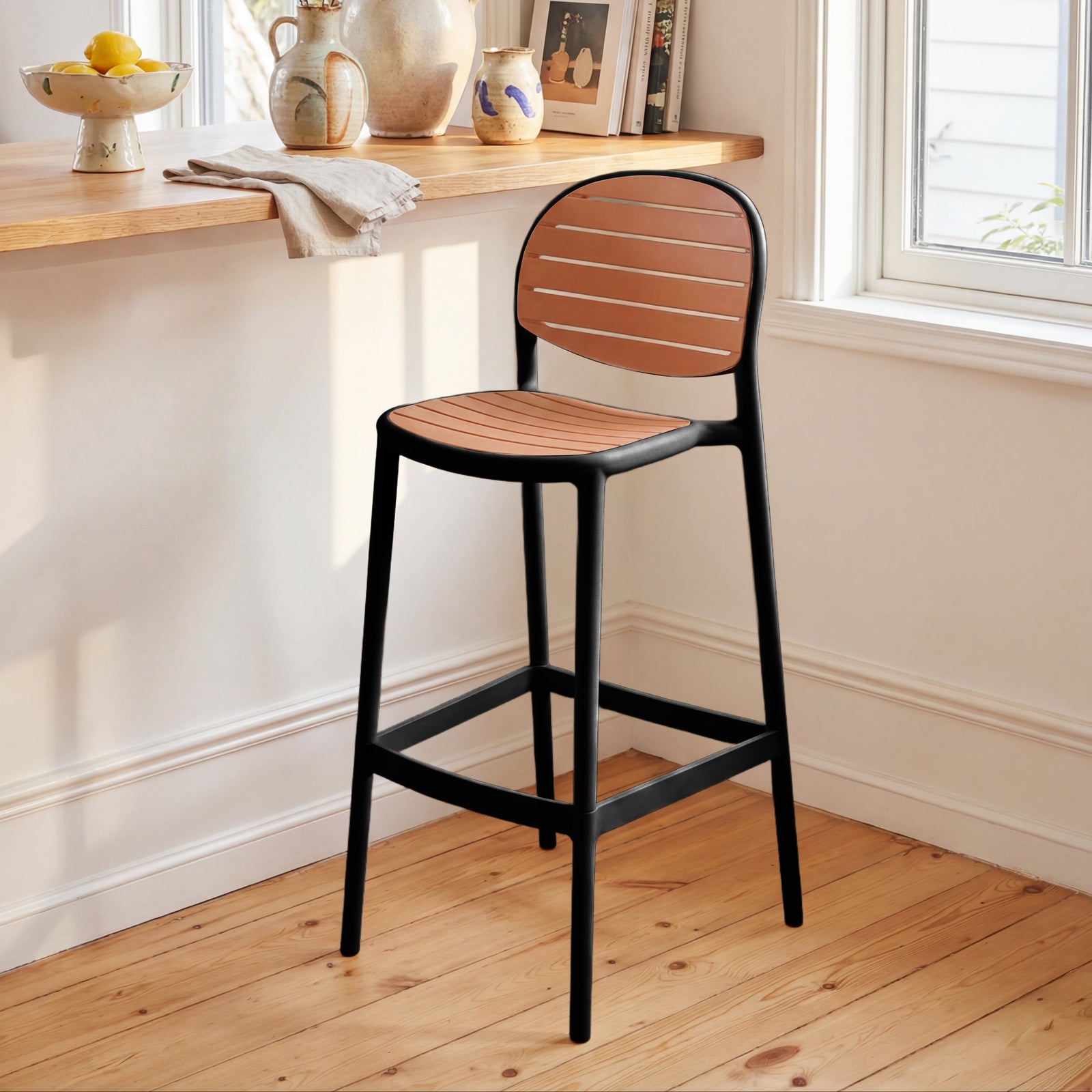 Taburete Siena - Negro Alt. Asiento 65 cms